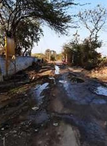 An uneven village lane documented in the Jahanpur field survey
